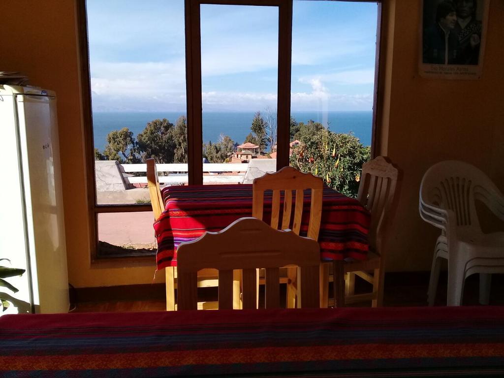 Hostal Tawri Isla del Sol Екстер'єр фото