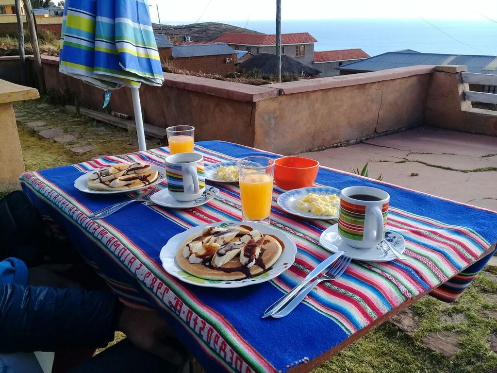 Hostal Tawri Isla del Sol Екстер'єр фото