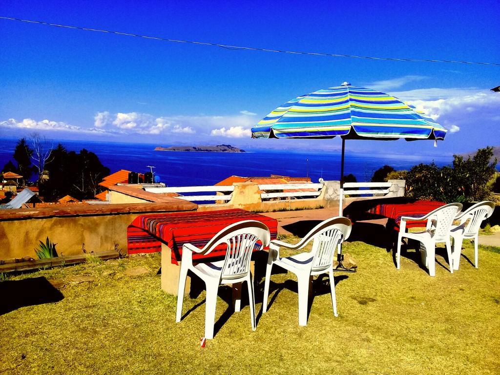 Hostal Tawri Isla del Sol Екстер'єр фото